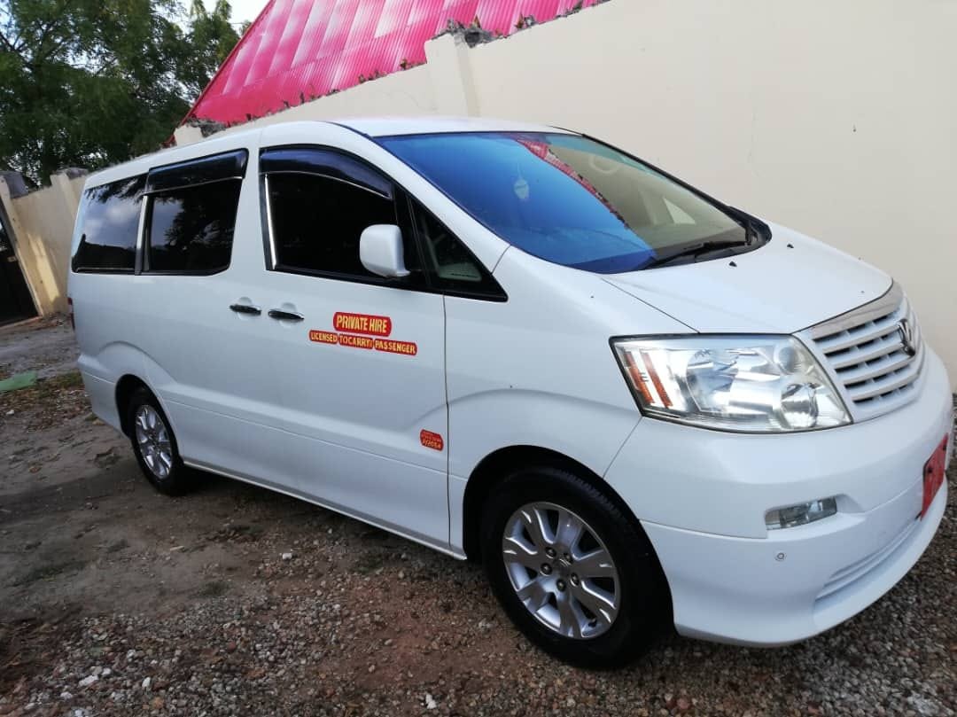 Combino Tours Transfer Vehicle